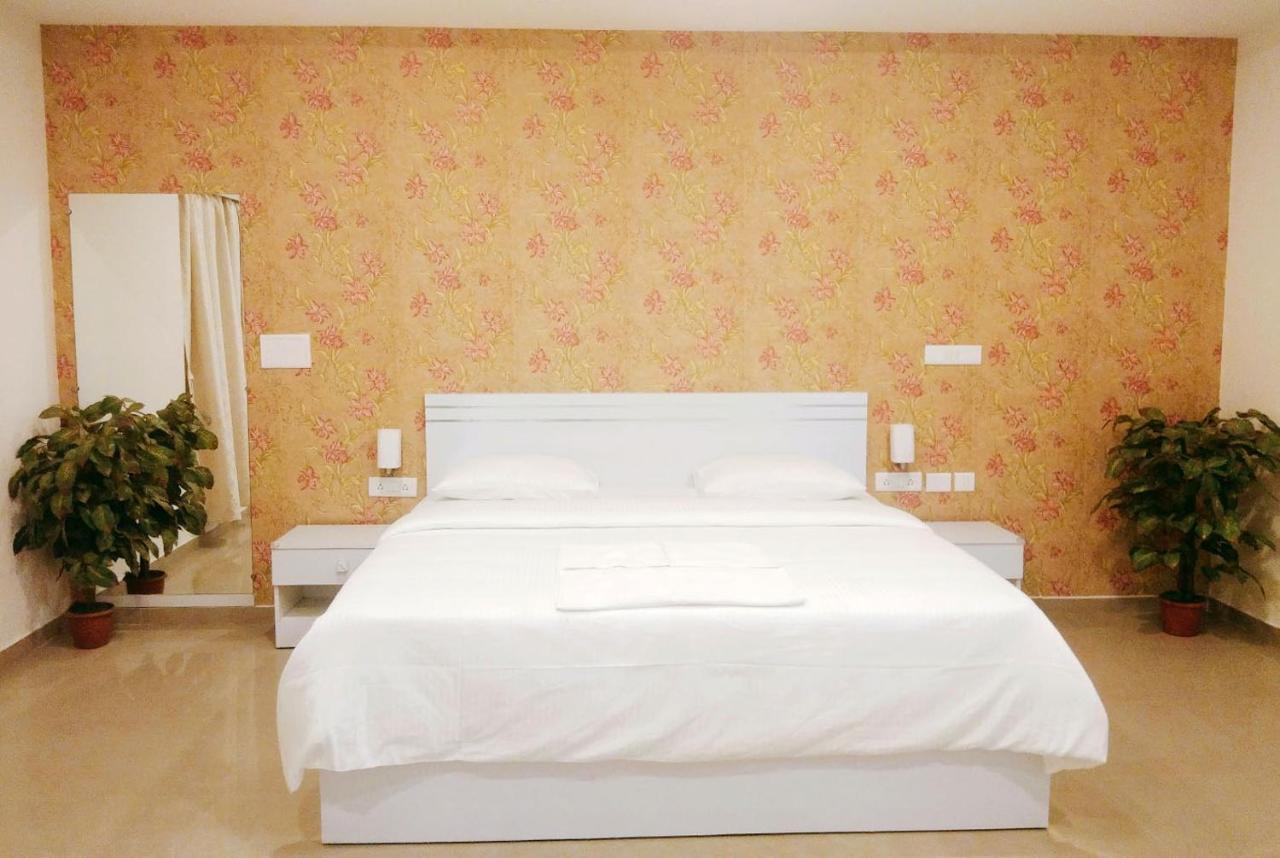 Rk - Inn Premium Suites Бангалор Екстериор снимка